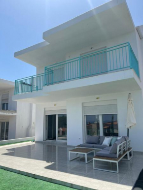 Villa DAMAKI